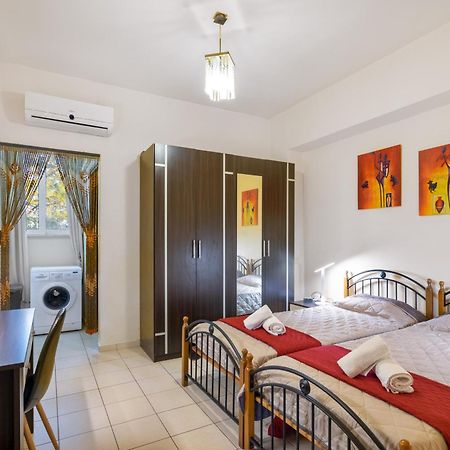 COLONIAL FAMILY apartment #4 ground floor Faliraki Buitenkant foto
